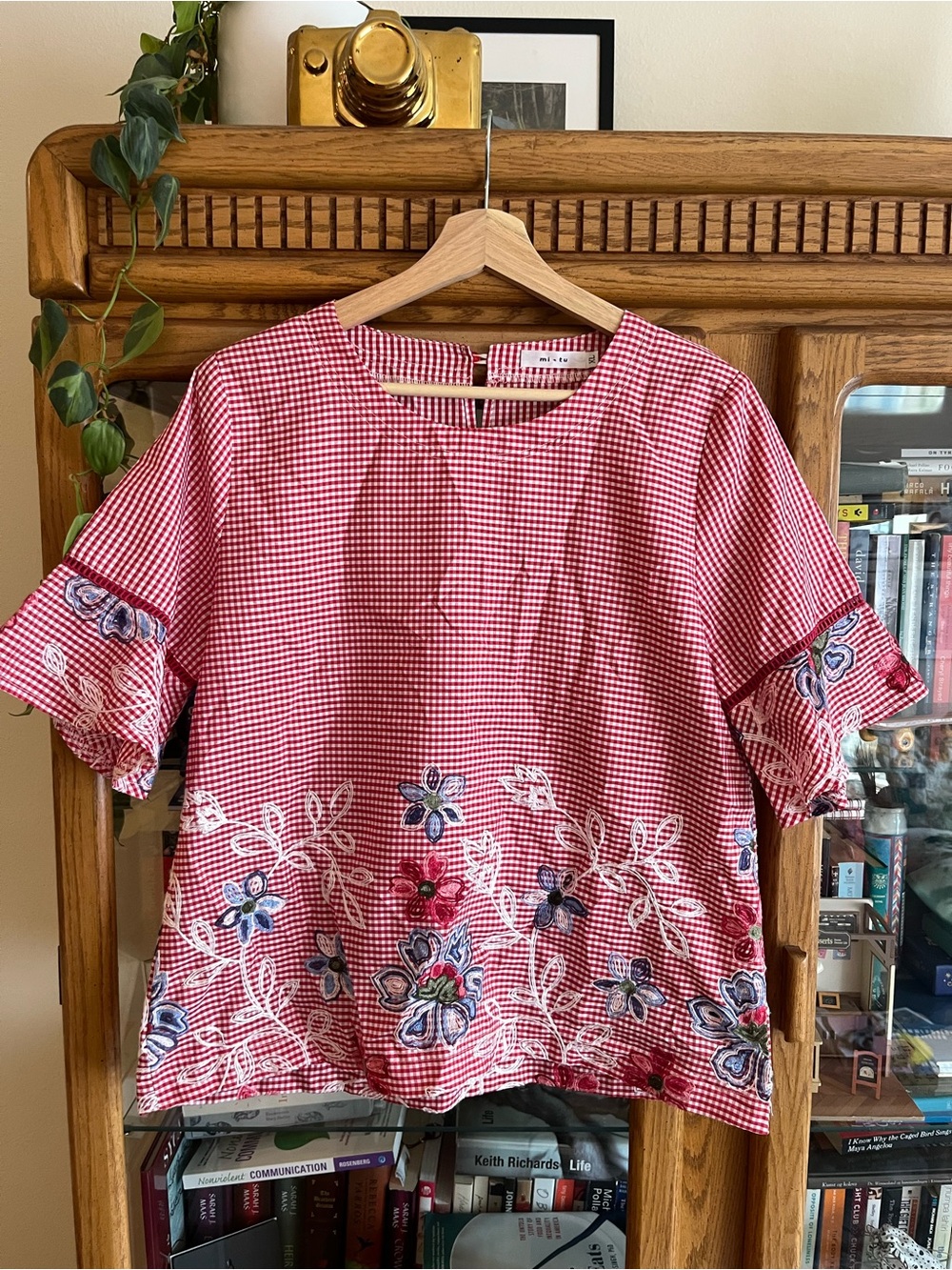 Mi-Tu Red Gingham Embroidered Short-Sleeve Women’s Blouse